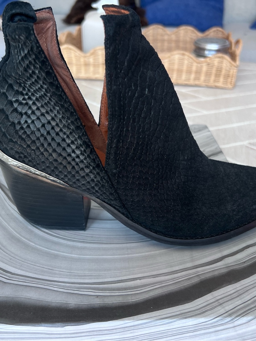 Jeffrey Campbell Cromwell bootie black suede snake size 8 - Picture 7 of 16